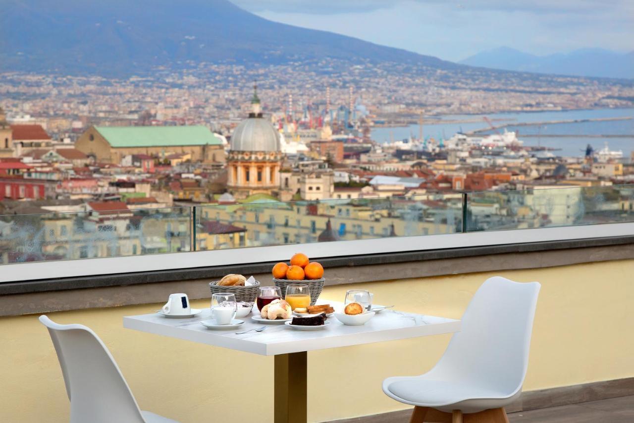 Palazzo Sant'Antonio Hotel Naples Exterior photo
