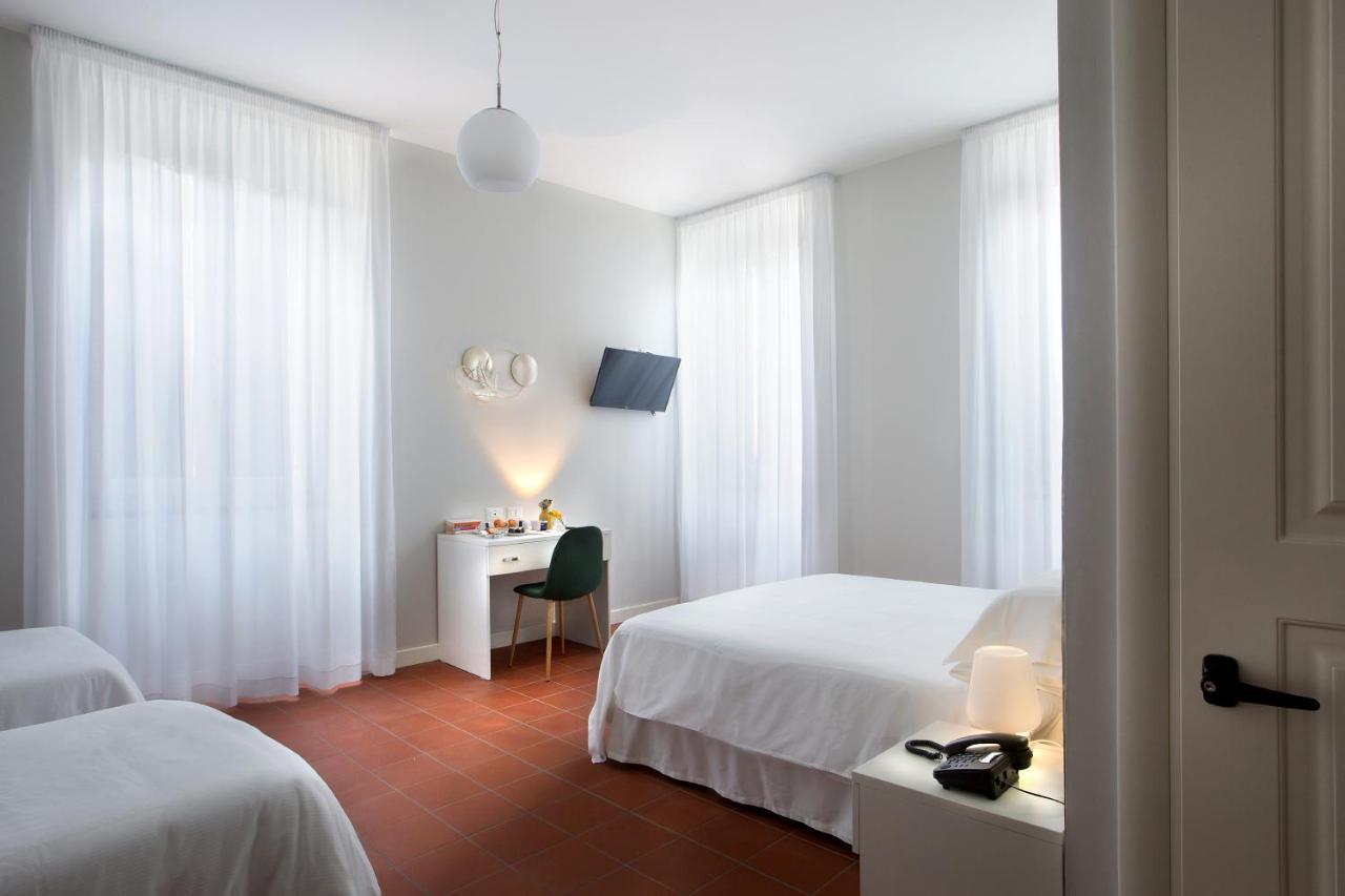 Palazzo Sant'Antonio Hotel Naples Exterior photo