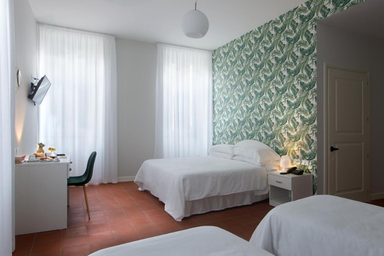 Palazzo Sant'Antonio Hotel Naples Exterior photo