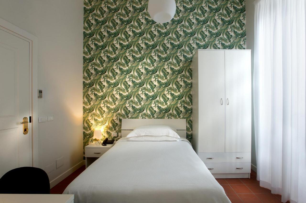 Palazzo Sant'Antonio Hotel Naples Exterior photo
